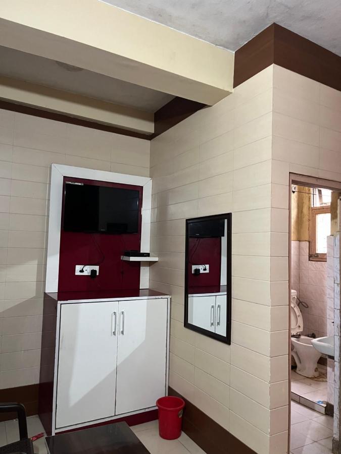 Dream Land Hotel Jammu Exterior photo